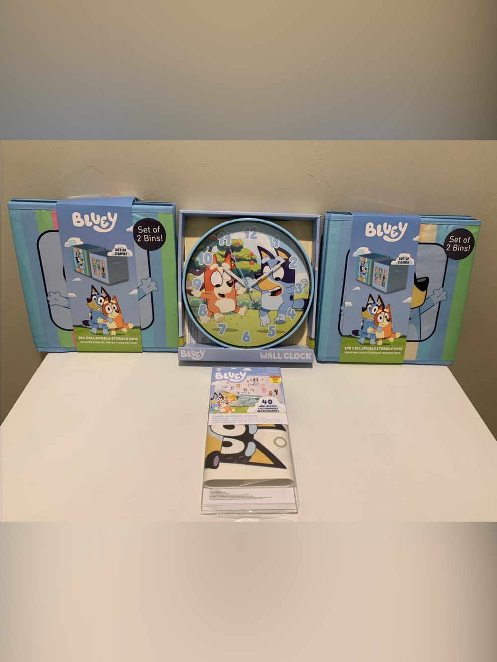 Bluey Wall Clock and Storage Bins Set - Blue & Wall Decals